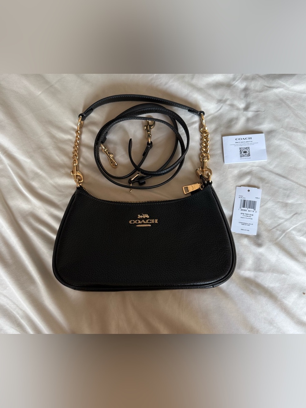 Coach Teri shoulder bag Black Pebbled Leather Gold Hardware